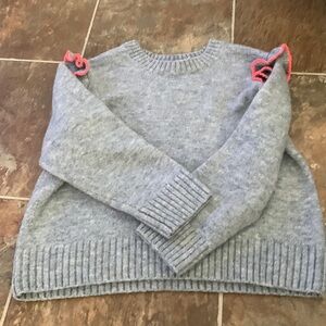 Vineyard Vines girl sweater.